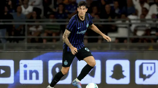 Barcelona incar Bastoni