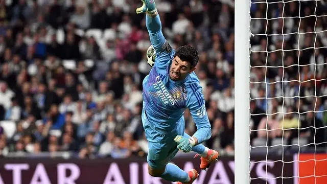 Courtois cedera 6 pekan